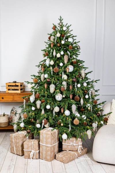 Ель искусственная Царь Елка Раскидистая Премиум с освещением LED 180 см